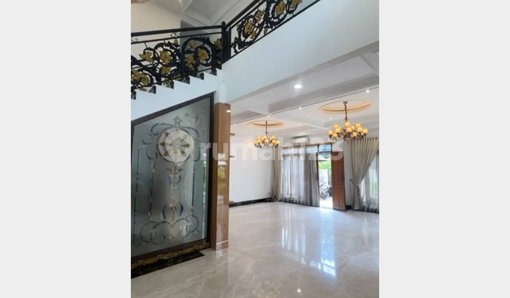 Rumah Mewah Cocok Office Space / Hunian Dekat Pim 2