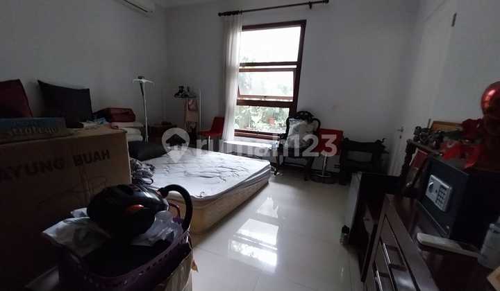 Dream Home for Sale in Menteng Central Jakarta Strategic & Comfortable Location 2