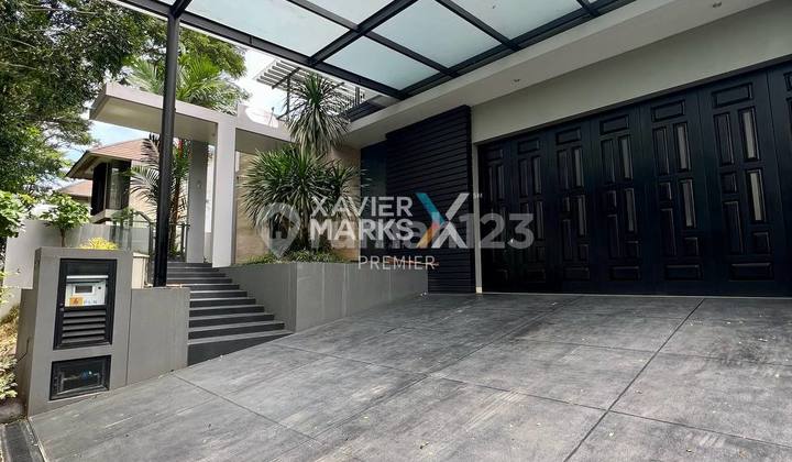 Rumah Mewah Furnished Plus Private Pool di Perumahan Riverside, Blimbing Kota Malang 2