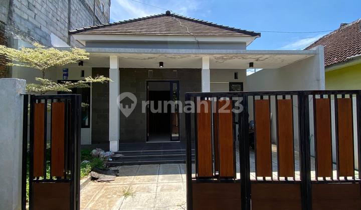Rumah Baru Minimalis dan Estetik di Sawojajar 2, Pakis Malang