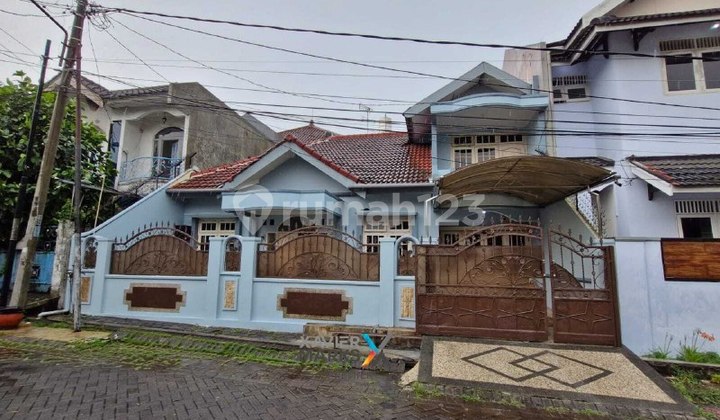 Rumah Terawat Butuh Cepat Laku di Araya, Blimbing Malang  
