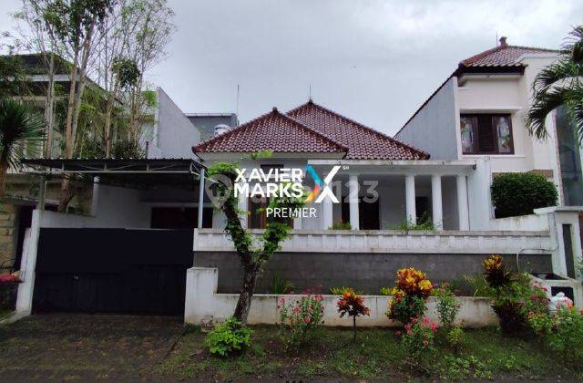 Rumah Minimalis Terawat Baik Lokasi di Graha Golf, Araya Malang 1