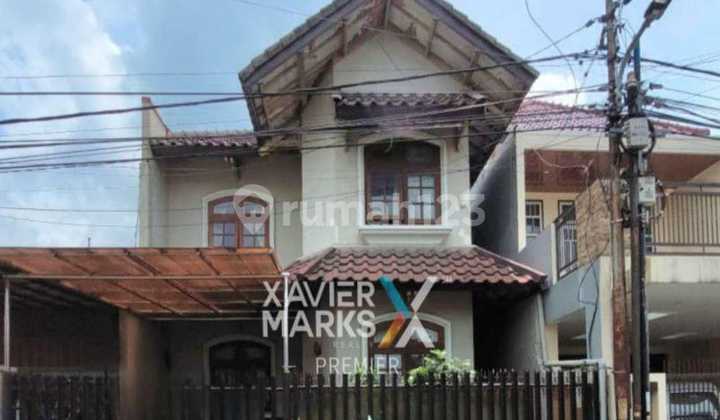 House in Islands, Klojen, Malang