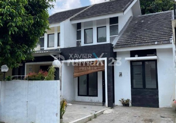 Rumah Minimalis di Kompleks Perumahan Green Hills Estate, Ciputat Kota Tangerang Selatan