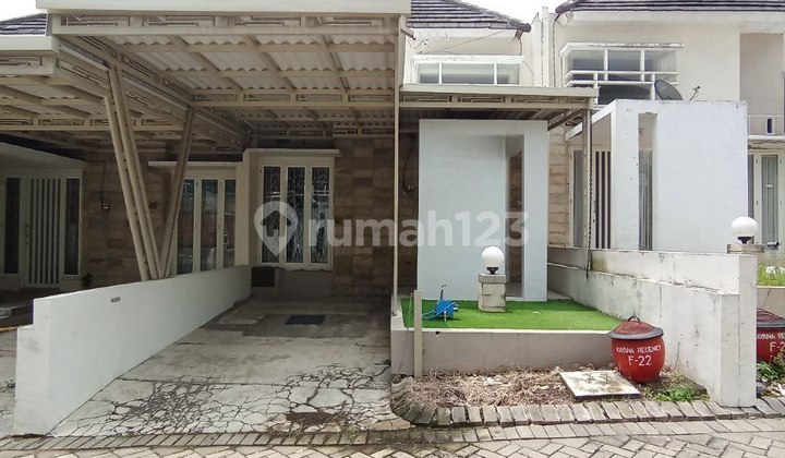 Ready-to-Occupy Fully Furnished House in Junrejo Cluster, Batu City Ready-to-Occupy Fully Furnished House in Junrejo Cluster, Batu City