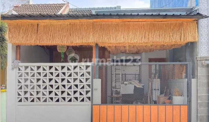 Rumah/ Ruang Usaha Ex Cafe di Simpang Gajayana, Lowokwaru Kota Malang