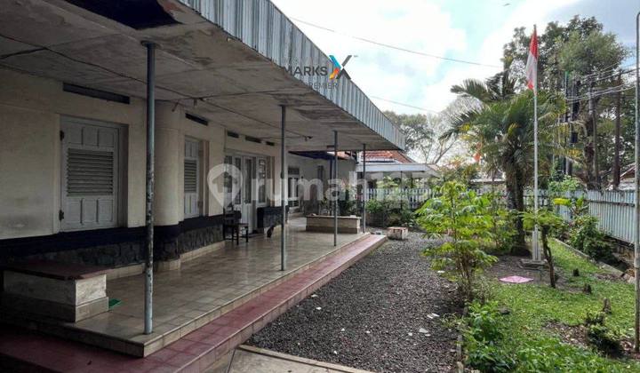 Well-Maintained Classic House in the Gunung - Gunung Area, Klojen Malang 2