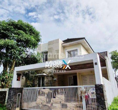 Rumah Modern Terawat 2 Lantai di Cluster Golf, Araya, Malang 1