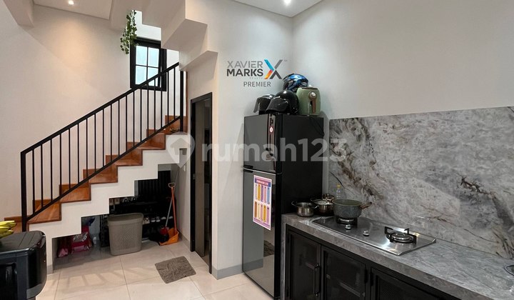 Rumah Modern Baru Kualitas Premium di Tengah Kota di Letjen S. Parman, Lowokwaru Malang 2