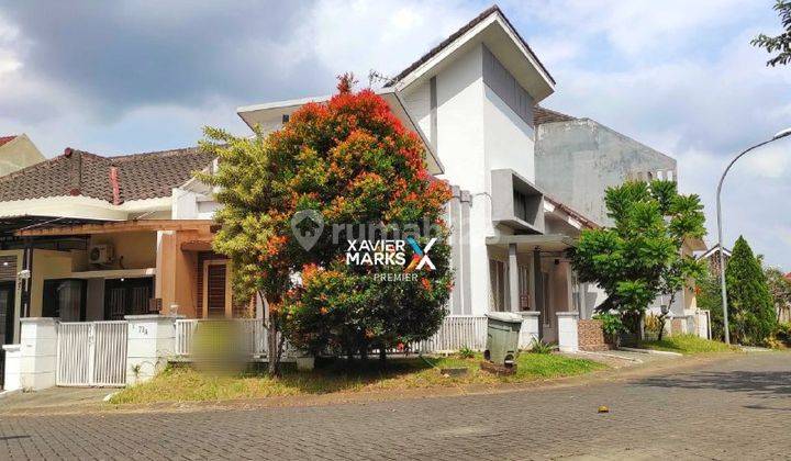 Rumah Hook Desain Minimalis Modern di Villa Puncak Tidar, Dau Malang 1