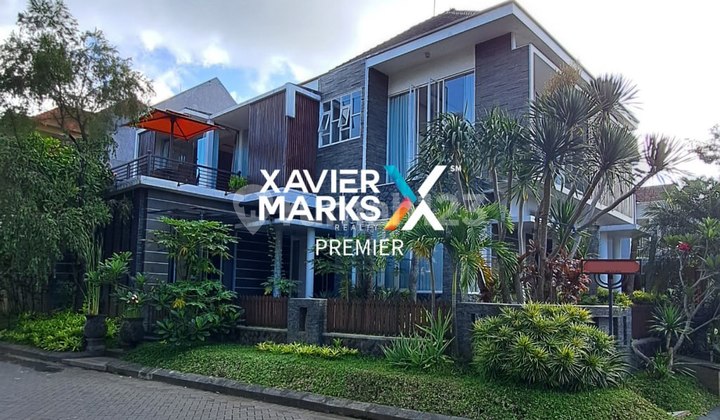 Rumah Mewah di Boulevard Perumahan Permata Jingga, Soehatt Malang