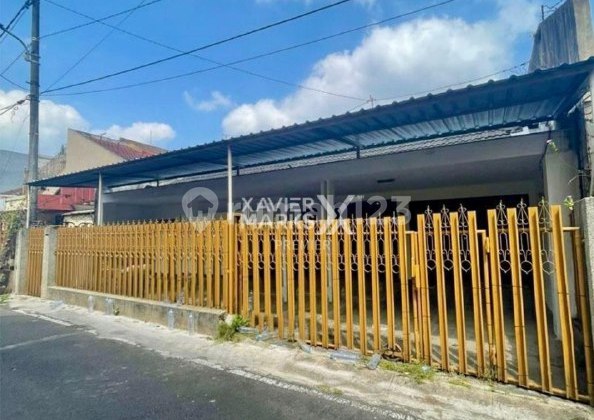 Rumah Klasik di Jalan Pulau - Pulau, Klojen Malang Rumah Klasik di Jalan Pulau - Pulau, Klojen Malang