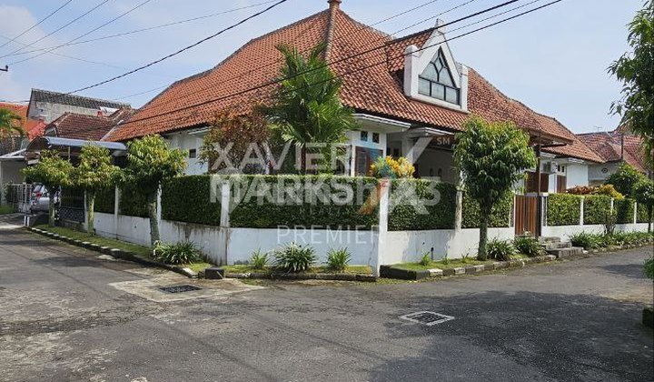 Classic Midtown House in the Sulfat Area, Blimbing Malang