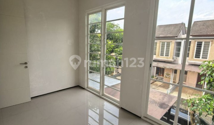 Minimalist Modern 2-Story House in Valley Araya, Malang 2