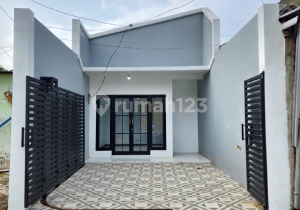 Rumah Baru Minimalis Modern Dekat Klayatan Gang 3, Sukun Malang