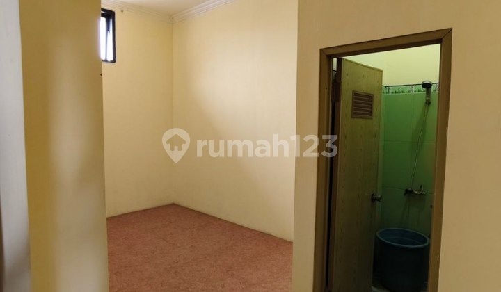 Ready-to-Live House with Many Rooms in Sulfat Area, Blimbing, Malang City 2
