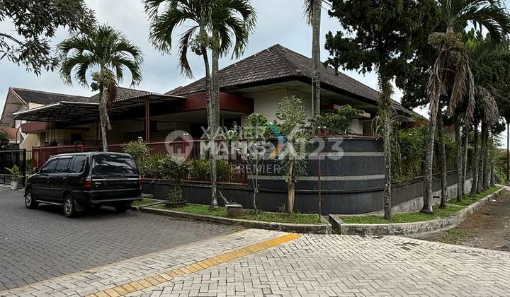 Rumah Posisi Hook di Jalan Utama Perumahan Bukit Dieng, Kota Malang 1