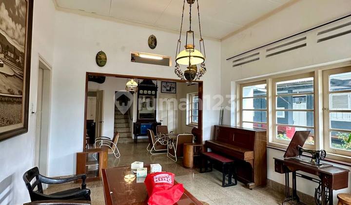 Original Dutch Colonial House Plus Extensive Land Formerly a Guesthouse at Zero Bumiaji Street, Batu City 2