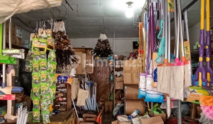 3-Story Shop House in a Strategic Location at Pasar Besar Area, Klojen, Malang City 2