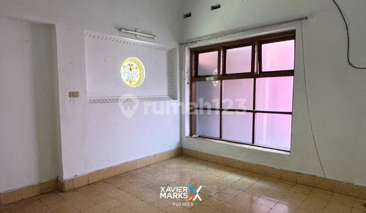 A Well-Maintained Serene House in the Central City Area of Kaliurang, Dau Malang 2