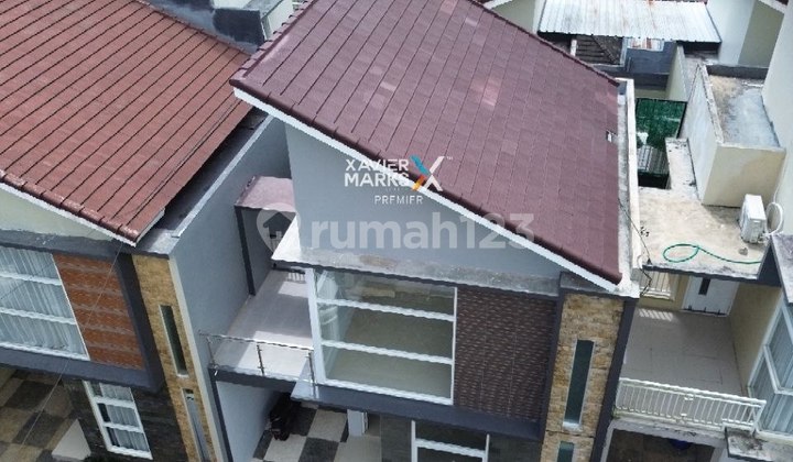 Villa Gress 2 Lantai + Private Pool di Djagad Land, Kota Wisata Batu