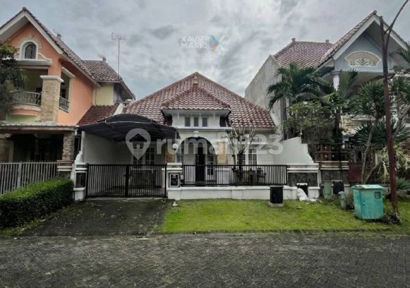 Fully Furnished Modern Minimalist House in the Popular Araya Golf Cluster, Malang Fully Furnished Modern Minimalist House in the Popular Araya Golf Cluster, Malang