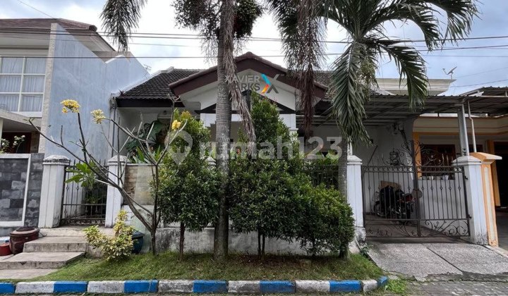 Rumah Cantik dan Siap Masuk di Araya, Blimbing, Kota Malang Rumah Cantik dan Siap Masuk di Araya, Blimbing, Kota Malang
