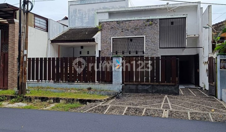 Rumah Kost Aktif di Daerah Dieng, Sukun Malang Rumah Kost Aktif di Daerah Dieng, Sukun Malang