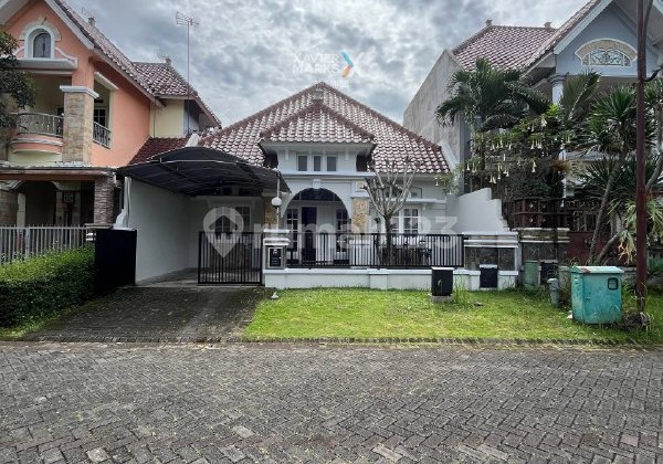 Rumah Modern Minimalis Full Furnished di Cluster Favorit Araya Golf, Malang