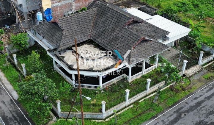 Rumah di Jalan Teluk - teluk, Blimbing Malang