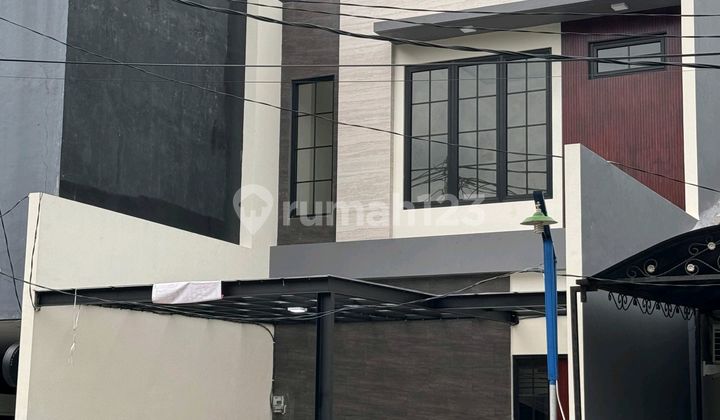 Ready-to-Occupy House in Graha Bunga Bintaro Ready-to-Occupy House in Graha Bunga Bintaro
