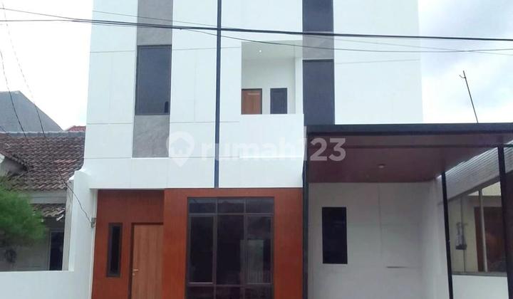 For Sale: Move-In Ready Home - Graha Raya Bintaro For Sale: Move-In Ready Home - Graha Raya Bintaro