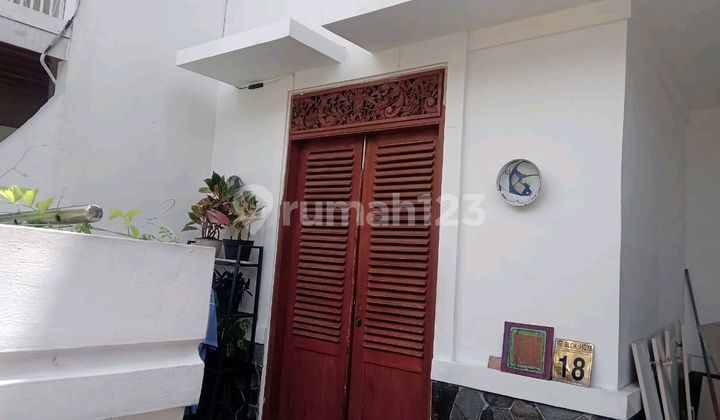 House for Quick Sale in Bintaro Sector 9, Good House with SHM