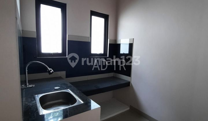 Rumah Murah 2 Lantai di Tangerang Selatan 2