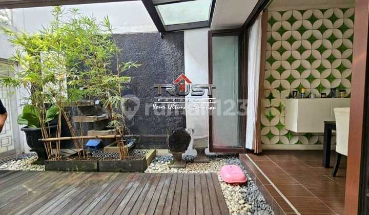 Hoek House Must Be Sold In Discovery Bintaro Jaya South Tangerang