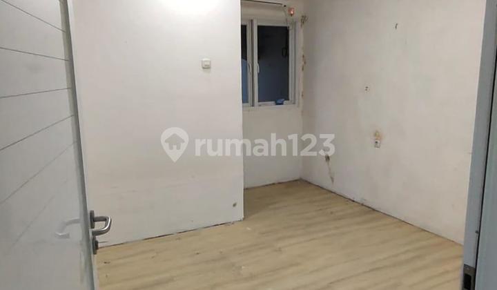 For Sale Cheap House in Cirendeu SHM, Close to Public Facilities 2