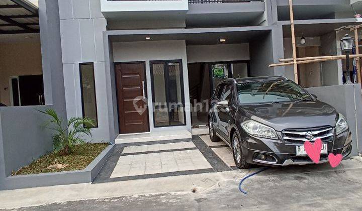 Rumah Mewah Baru Dalam Cluster Di Bambu Apus Jakarta Timur 1