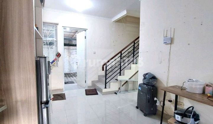Rumah Cantik 2 Lantai di Perumahan Pesona Metropolitan Rawalumbu Bekasi 2