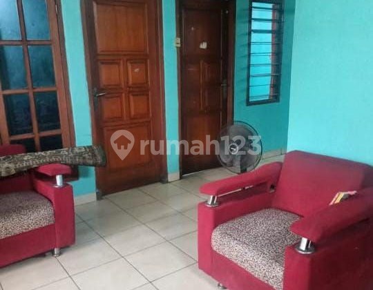 Affordable Shophouse Suitable for Business or Strategic Boarding House on the Side of Ciracas Main Road, East Jakarta 2