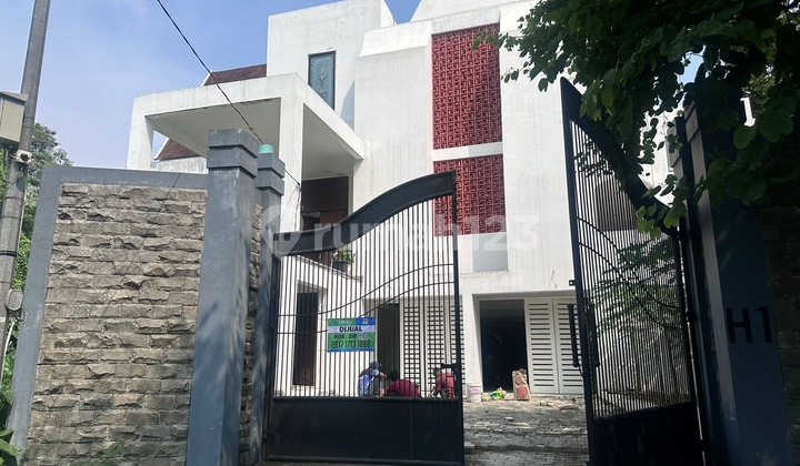 Dijual rumah baru di lingkungan mewah Cibubur 1