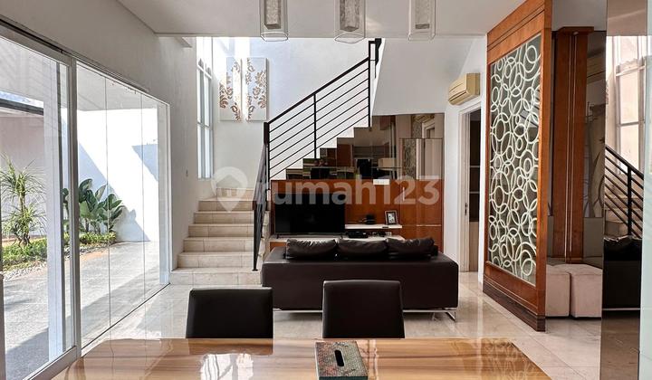 Disewakan Rumah Vassa Lake Jl Danau Ranau Full Furnish Murah 