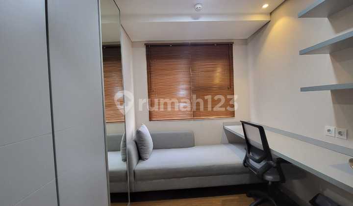 Disewakan Apartemen Trivium Terrace 75sqm Lantai Tinggi View Danau Cozy Disewakan Apartemen Trivium Terrace 75sqm Lantai Tinggi View Danau Cozy