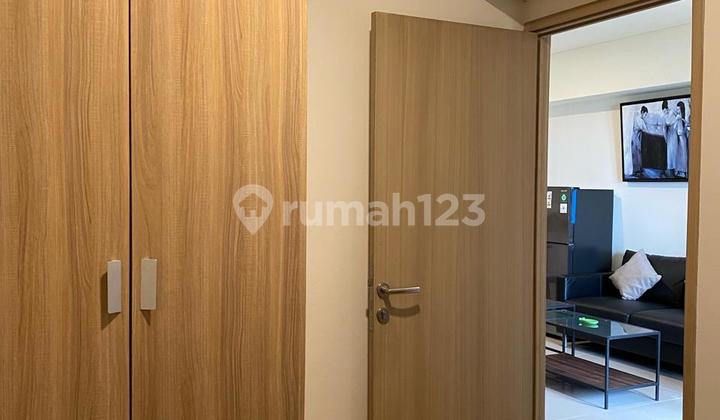 Corner Unit 3 Bedrooms Fully Furnished, Attractive Price at Meikarta Newton Tower 2