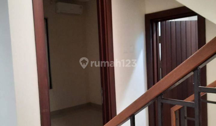  Disewakan Rumah Taman Simpruk Cluster Grand Fores 2 Lantai Bagus  1