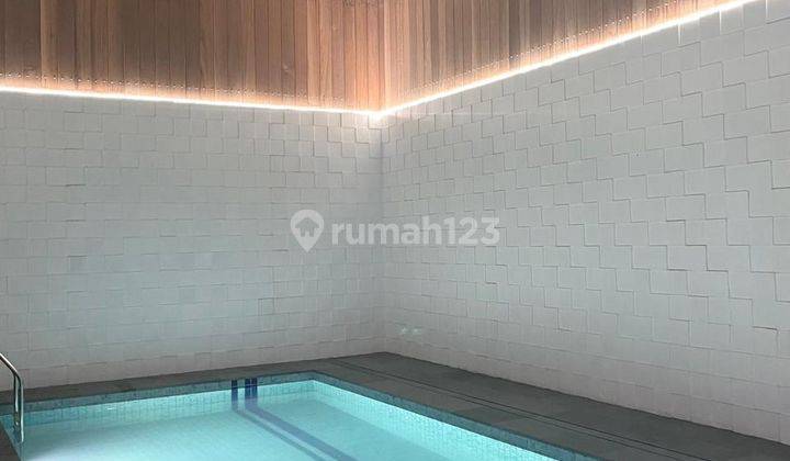 Dijual Cepat Rumah Cluster Emerald Dengan Fasilitas Swimming Pool Mewah 2