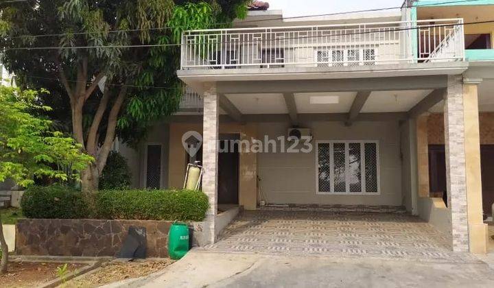 Disewakan Rumah Taman Beverly Bagus Dan Nyaman Ada Kolam Renang 2