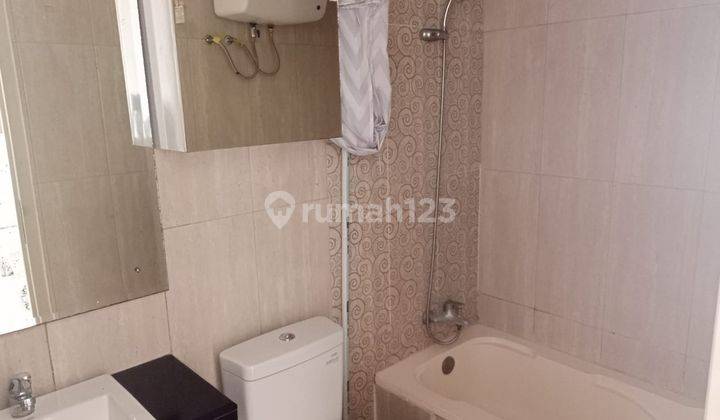 Disewakan Apartemen Trivium 3br Renovasi Jadi 2 Br View Danau Lokasi Bagus 2