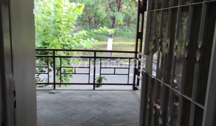 Rumah Murah Siap Huni Lembah Hijau Lippo Cikarang di Cluster Taman Lembah Hijau Perumahan Lippo Cikarang , Jl. Karet Raya, Serang, Cikarang Selatan, Bekasi, Jawa Barat, Indonesia, 17530, Cikarang Selatan 2