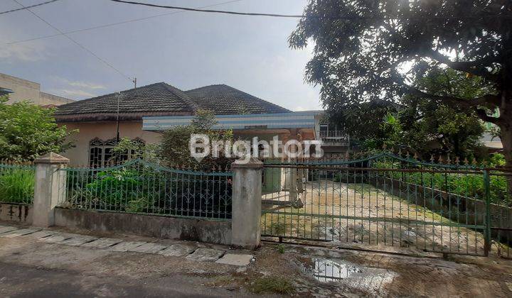 Tanah dan bangunan tua 1 tingkat medan timur 1