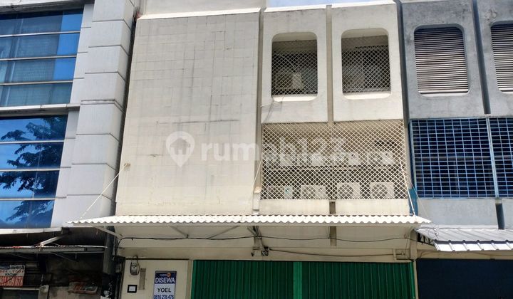 For Sale Quick, Glodok Plaza Shop House Ready to Occupy, Affordable Price 1